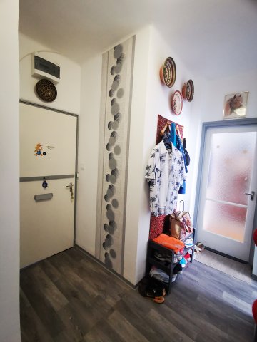Eladó panellakás, Mezőtúron, Szabadság téren 23.99 M Ft