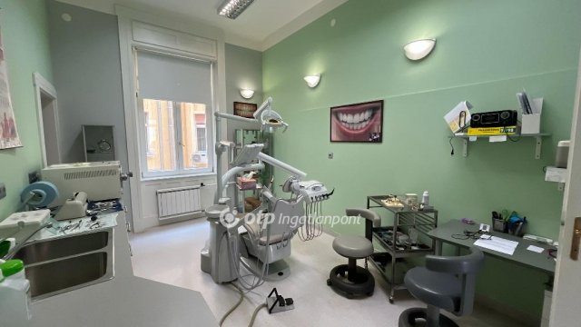 Kiadó üzlethelyiség, Budapesten, V. kerületben 470 E Ft / hó