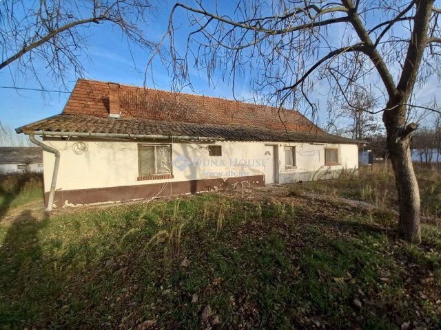 Eladó mezogazdasagi ingatlan, Kiskunmajsán 110 M Ft