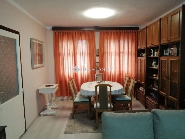 Eladó családi ház, Kecskeméten 149 M Ft, 7 szobás