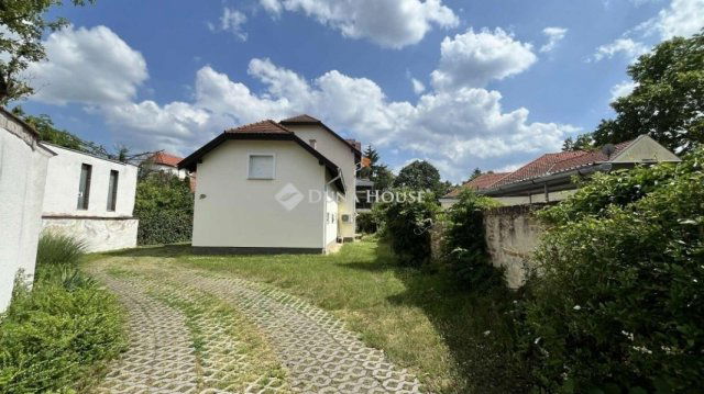 Eladó téglalakás, Szombathelyen 59.9 M Ft, 3 szobás