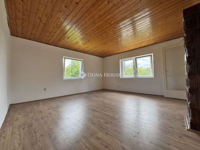Eladó nyaraló, Zalakaroson 29.9 M Ft, 2 szobás