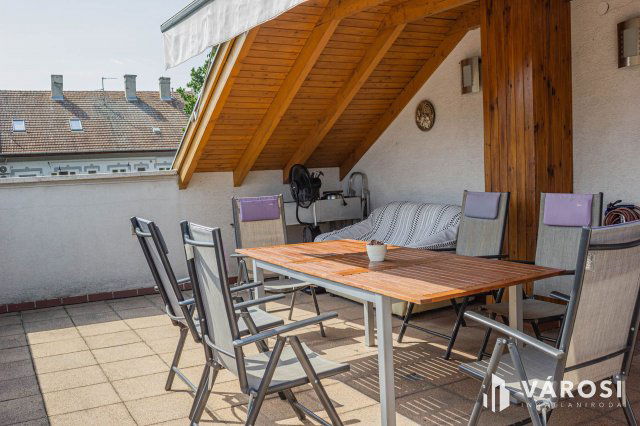 Eladó téglalakás, Szegeden 74.9 M Ft, 3+1 szobás