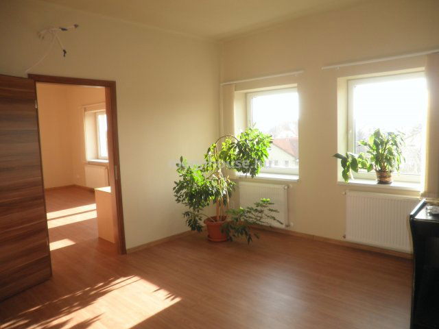Kiadó téglalakás, albérlet, Budaörsön 330 E Ft / hó, 3 szobás