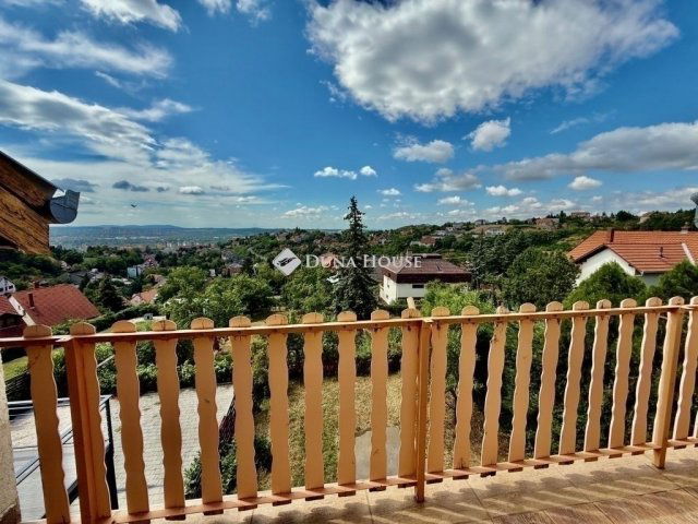 Eladó ikerház, Pécsett 99 M Ft, 4 szobás / költözzbe.hu