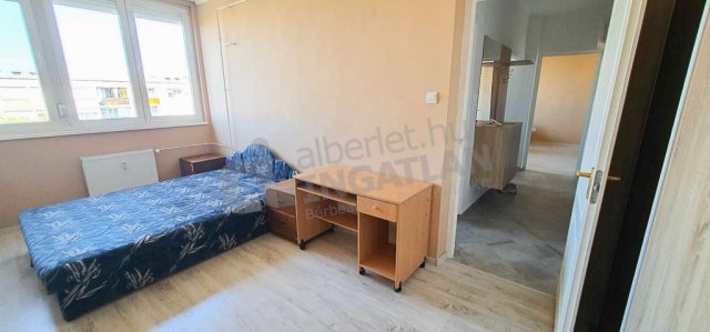 Kiadó téglalakás, albérlet, XXI. kerületben, Templom utcában