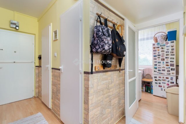 Eladó panellakás, Mosonmagyaróváron 39.99 M Ft, 2 szobás