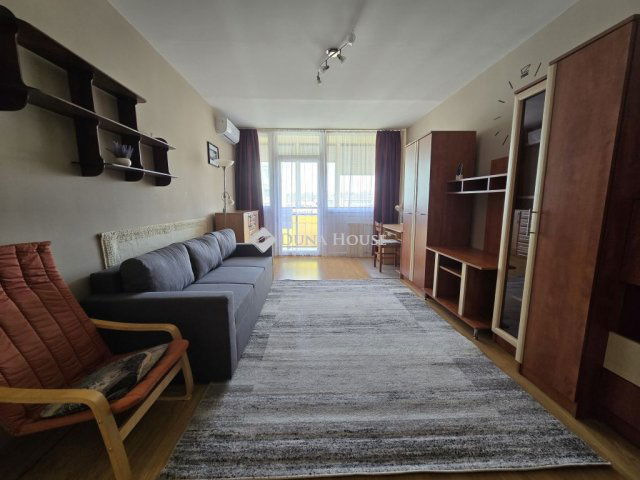 Kiadó panellakás, albérlet, Pécsett, Tildy Zoltán utcában