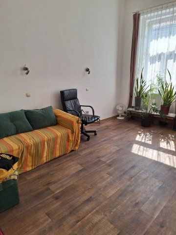 Eladó téglalakás, Budapesten, VII. kerületben, Nefelejcs utcában