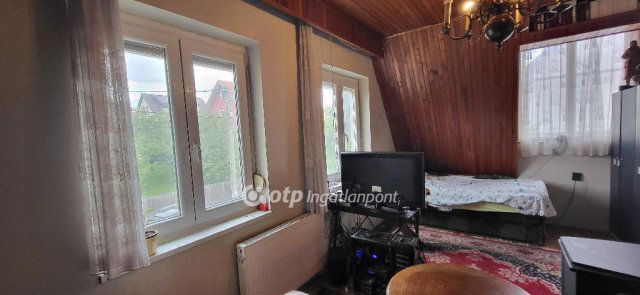 Eladó családi ház, Budakeszin 179.7 M Ft, 9 szobás