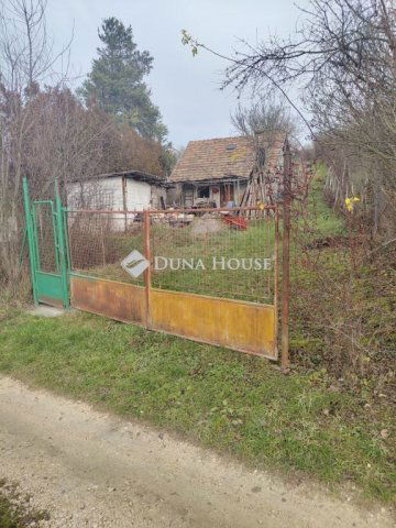 Eladó családi ház, Bicskén 20 M Ft, 2 szobás