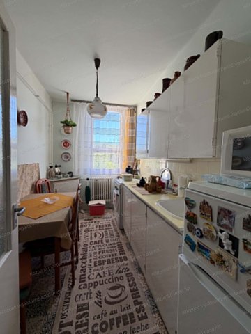 Eladó téglalakás, Tatabányán 38 M Ft, 2 szobás