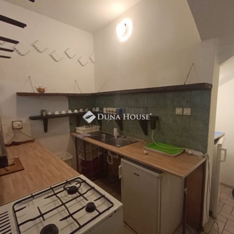 Kiadó családi ház, albérlet, Kecskeméten 600 E Ft / hó