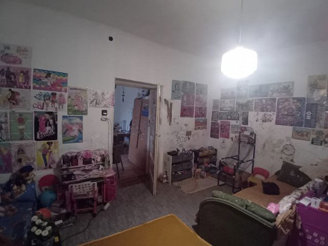 Eladó családi ház, Turán 29.9 M Ft, 3 szobás