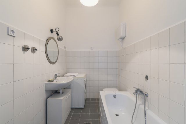 Eladó téglalakás, Budapesten, V. kerületben 85 M Ft, 1 szobás