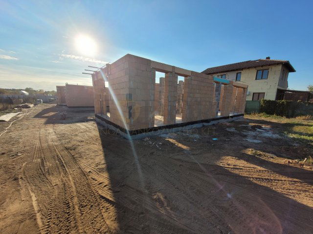 Eladó családi ház, Budapesten, XVIII. kerületben 169.9 M Ft