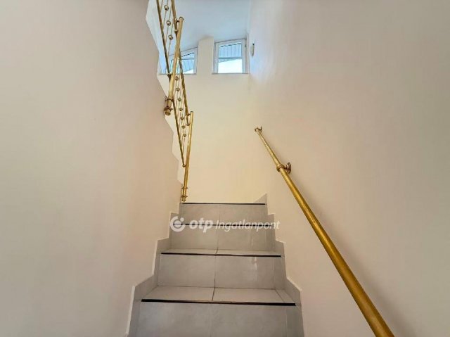 Eladó családi ház, Budapesten, XVIII. kerületben 199.9 M Ft