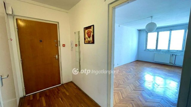 Eladó panellakás, Budapesten, III. kerületben 61.9 M Ft, 2 szobás