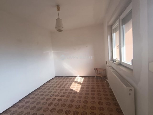 Eladó családi ház, Ácsteszéren 45 M Ft, 4 szobás