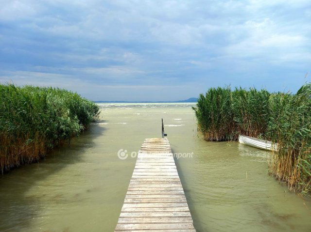 Eladó nyaraló, Balatonmáriafürdőn 104.9 M Ft, 3+1 szobás