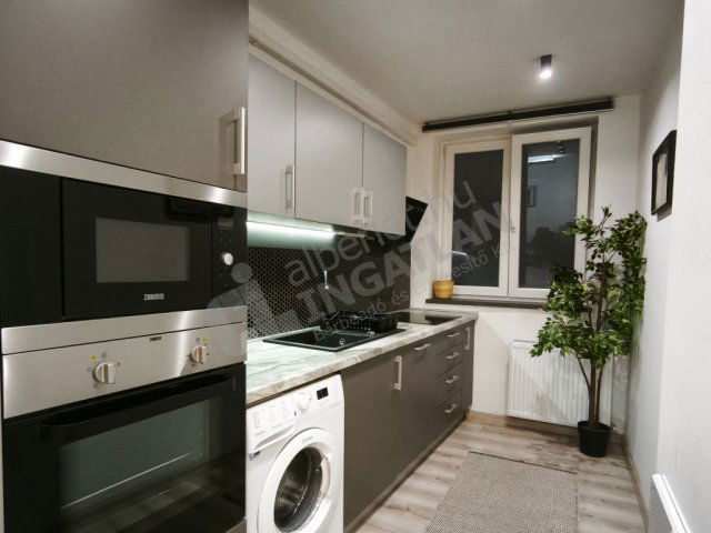 Kiadó téglalakás, albérlet, Budapesten, V. kerületben, 2 szobás