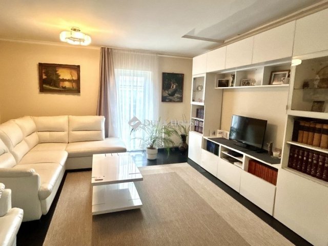 Eladó családi ház, Budaörsön 145 M Ft, 4 szobás