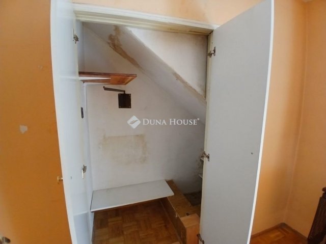 Eladó téglalakás, Budapesten, XIX. kerületben 49.5 M Ft