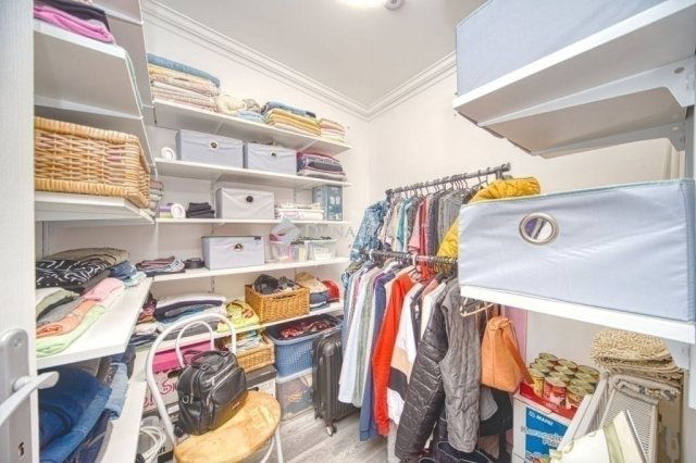 Eladó családi ház, Vecsésen 112 M Ft, 4 szobás