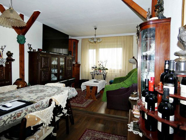 Eladó panellakás, Budapesten, XV. kerületben 72.5 M Ft, 3 szobás