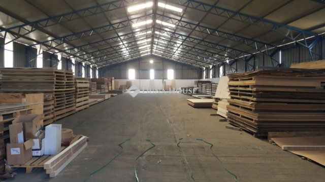 Kiadó ipari ingatlan, Ócsán 1580 E Ft / hó