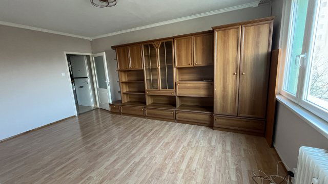 Eladó panellakás, Nyíregyházán 41.5 M Ft, 3 szobás