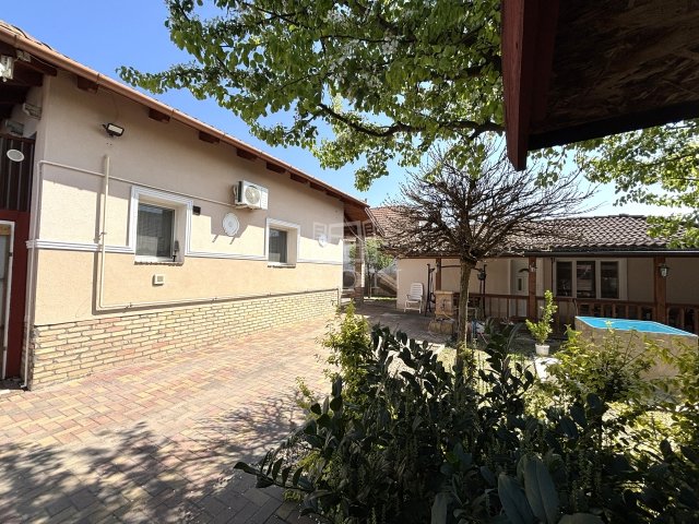 Eladó családi ház, Nyáregyházán 69.9 M Ft, 4 szobás