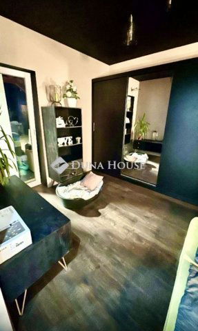 Eladó családi ház, Pilisen 72.5 M Ft, 5 szobás