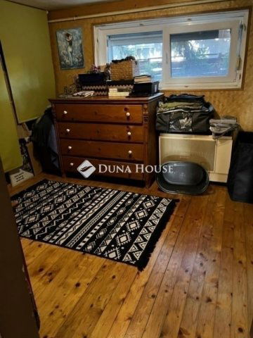 Eladó családi ház, Dunakeszin 179.9 M Ft, 6 szobás