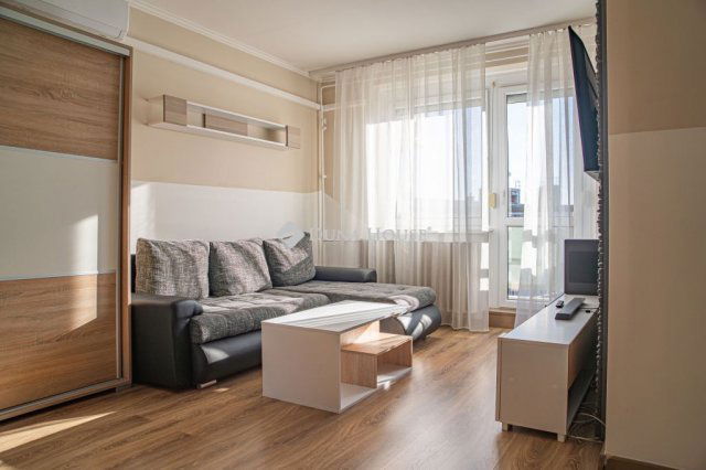 Eladó panellakás, Balatonalmádiban 74.9 M Ft, 4 szobás