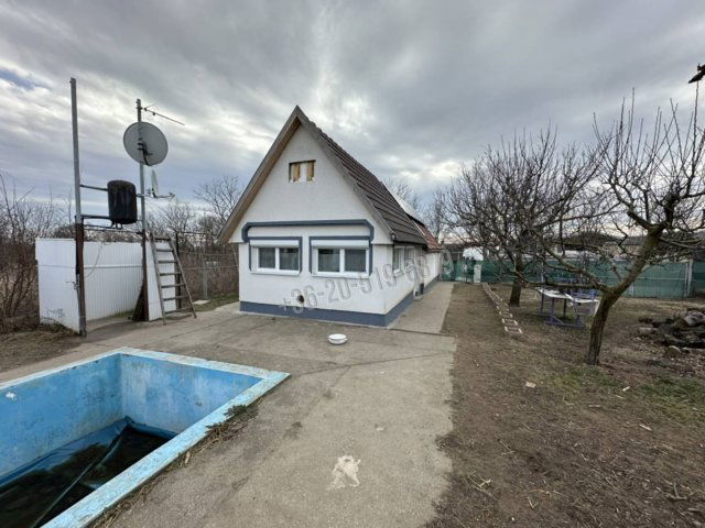 Eladó családi ház, Pakson, Kölesdi úton 64.9 M Ft, 2 szobás