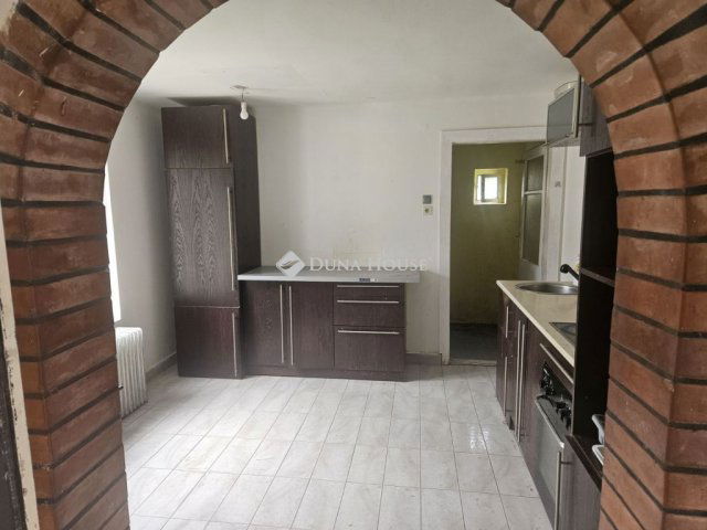 Eladó családi ház, Bicskén, Prohászka Ottokár utcában 68 M Ft