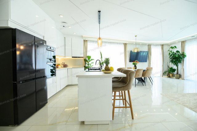 Eladó családi ház, Dunaharasztin 239 M Ft, 5 szobás