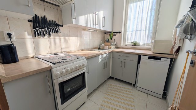 Eladó téglalakás, Kecskeméten 62.9 M Ft, 3 szobás