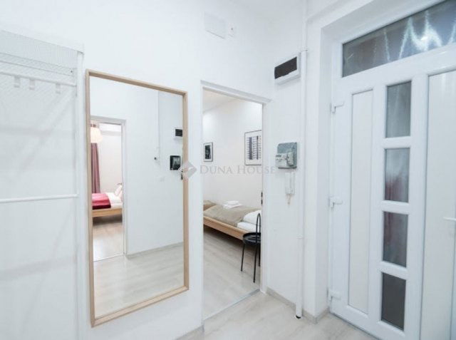 Eladó téglalakás, Budapesten, I. kerületben 139.7 M Ft, 4 szobás