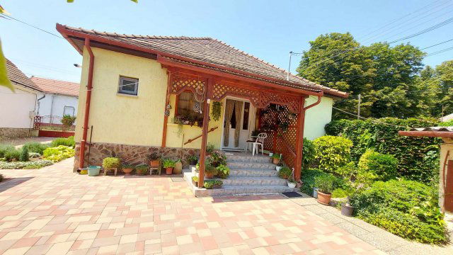 Eladó családi ház, Dombóváron, Kölcsey utcában 41.9 M Ft