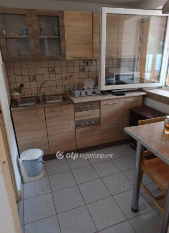 Eladó családi ház, Hajdúböszörményen 39.5 M Ft, 1 szobás