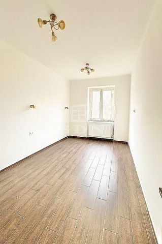 Eladó téglalakás, Budapesten, XX. kerületben, Téglagyártó úton