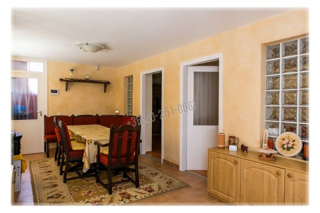 Kiadó családi ház, albérlet, Mohácson 329 E Ft / hó, 6 szobás