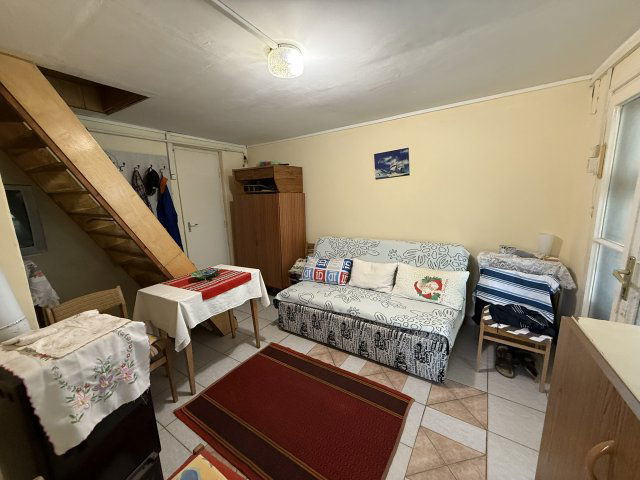 Eladó családi ház, Újbarokon 12 M Ft, 2 szobás