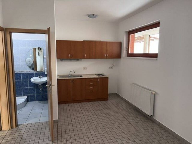 Eladó téglalakás, Baján 55 M Ft, 2 szobás