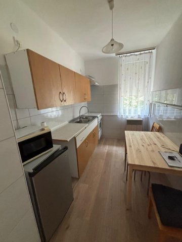 Kiadó téglalakás, albérlet, Tatán 150 E Ft / hó, 1 szobás