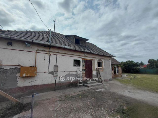 Eladó családi ház, Hatvanban 28 M Ft, 2+1 szobás