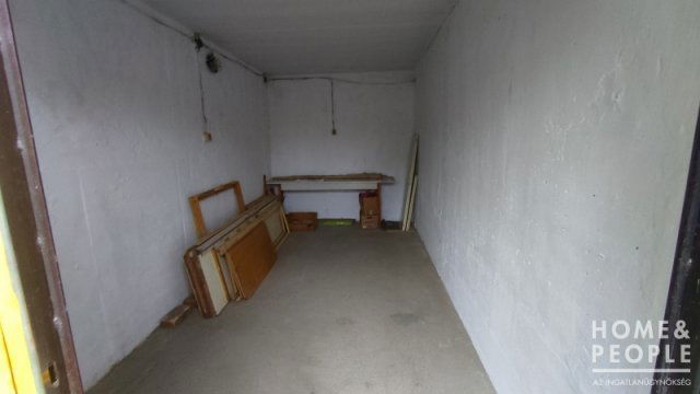 Eladó garázs, Szegeden 11.9 M Ft, 1 szobás / költözzbe.hu