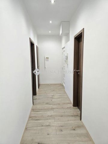 Eladó téglalakás, Pécsett 59.9 M Ft, 3 szobás